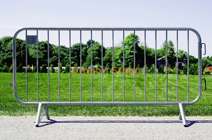 portable galvanised crowd control barriers (16)