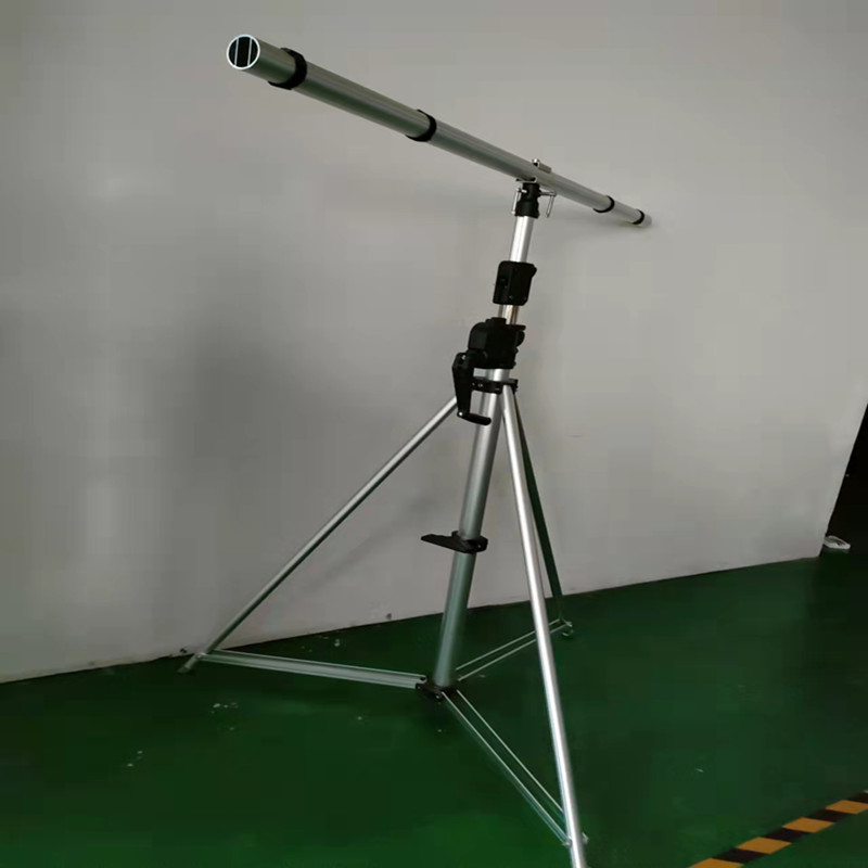 Aluminum Hand Operated Light Stand (9)