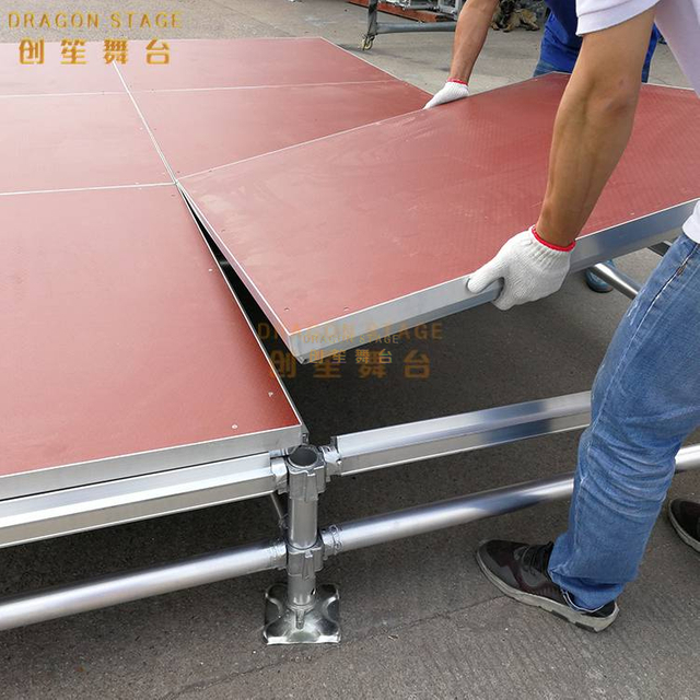 Fashion Walkway Aluminum Portable Pipe Stage 14.64x4.88m Height 0.4-0.8m
