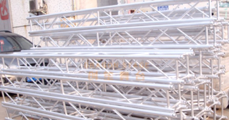 Why do people choose an aluminum truss rather than iron truss