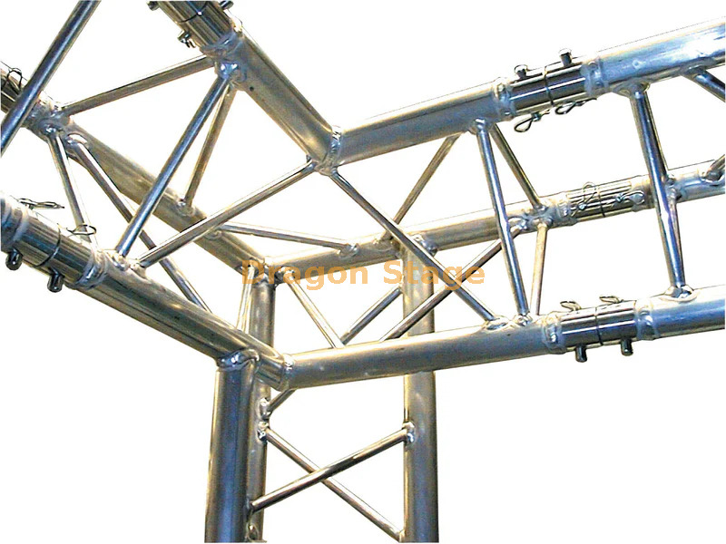 3-way corner triangle truss