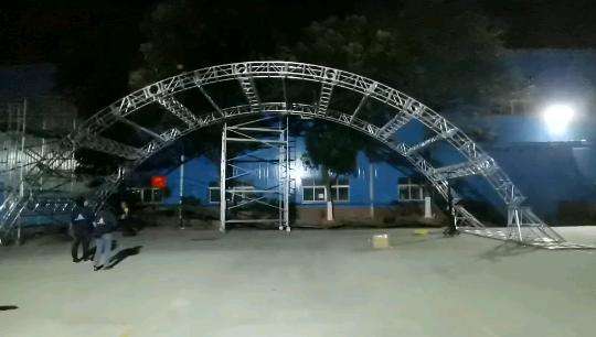 arch stage truss (2)