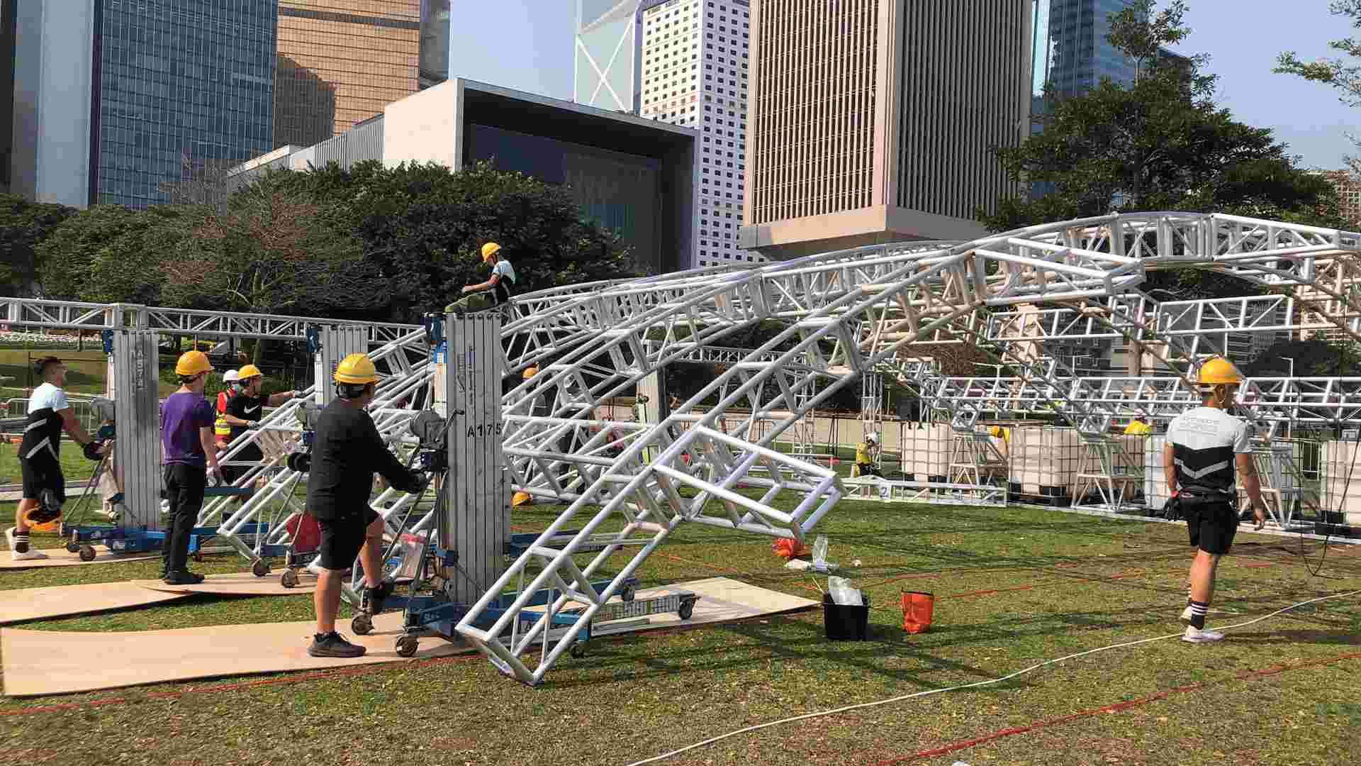 How do I assemble and disassemble a lighting truss?