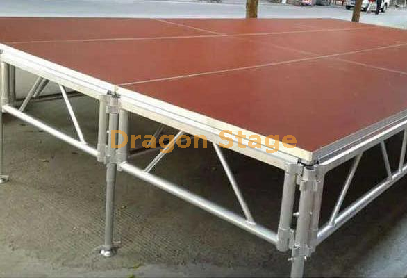 Aluminum Durable And Adjustable 4-legged Simple Stage Platform 18.3x7.32m