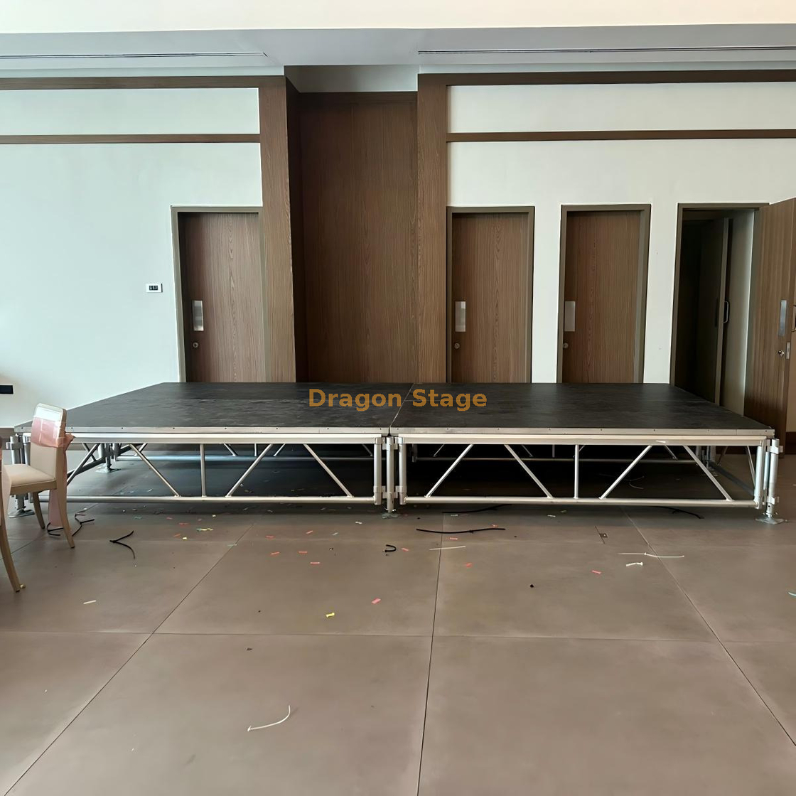 4.88x2.44m 16x8ft Adjustable Outdoor Event Stage with 2 Stairs