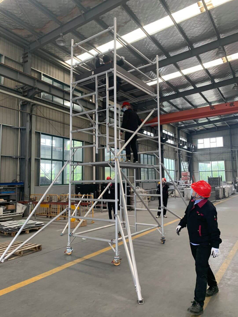 10m Aluminum Access Tower Scaffolding with Casters for Sale