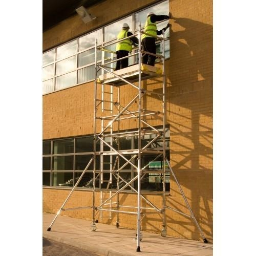 Factory price versatile aluminum portable scaffolding with wheels for hospital