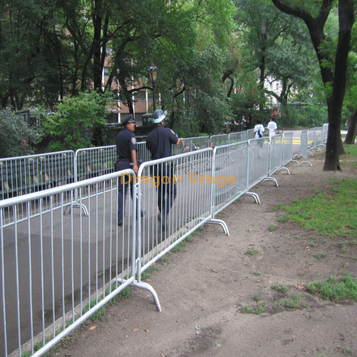 portable galvanised crowd control barriers (11)