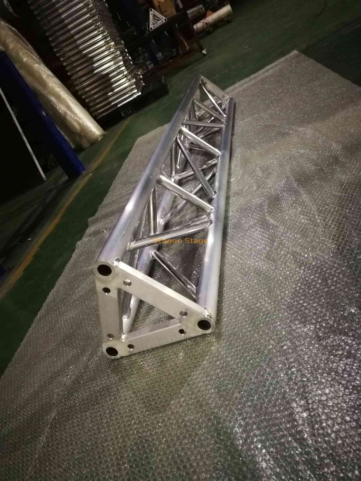 triangle screw truss (1)