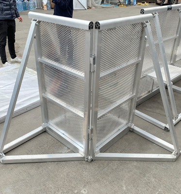 concert barrier (1)