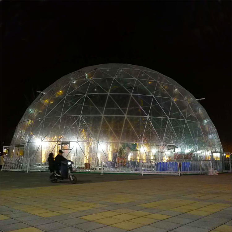 Wedding Party Tent With Transparent Canopy