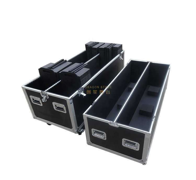 What are the differences between the instrument case in the flight case product?