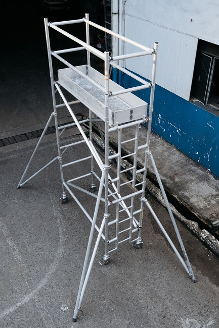 2.5m Single Row Frame Rolling Mobile Aluminum Scaffolding for Sale