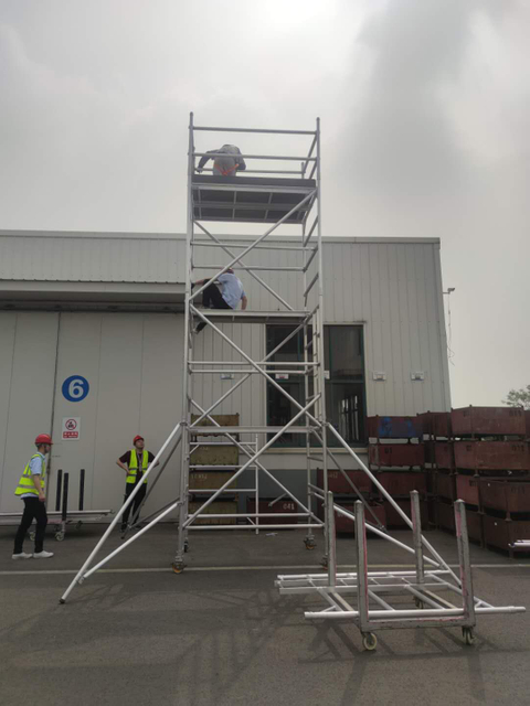 Top rated BSCI certificate light weight scaffolding tower for workshop