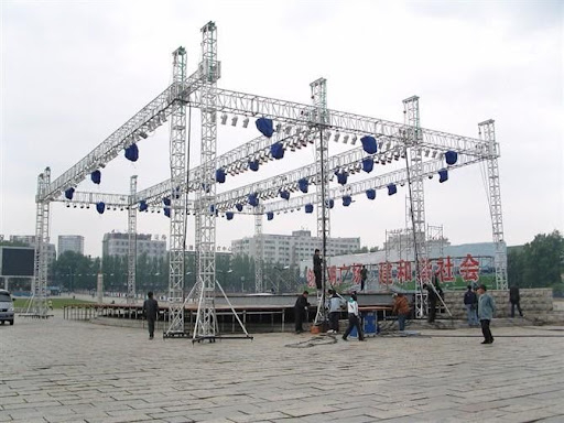 Outdoor Concert Aluminum Square Stage Truss Structure With Flat Roof Lifting System