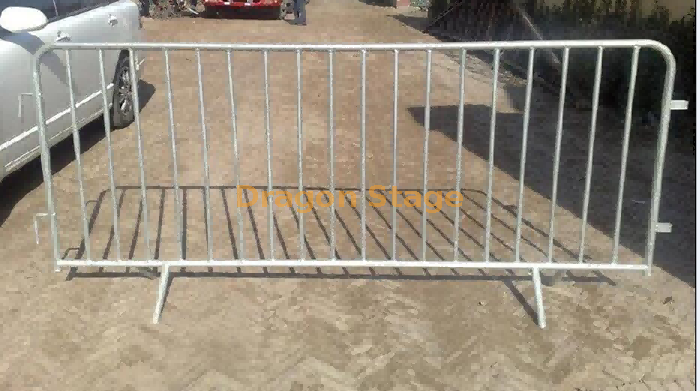 portable galvanised crowd control barriers (1)