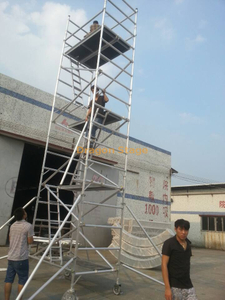 13.13m Aluminum Scaffolding with Hang Ladder Xmas Lights