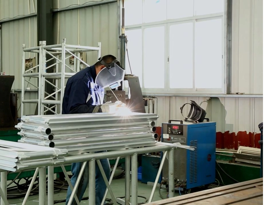 stage custom welding prodcution