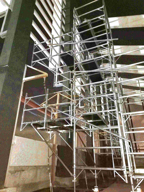 aluminum cantilever scaffold installation