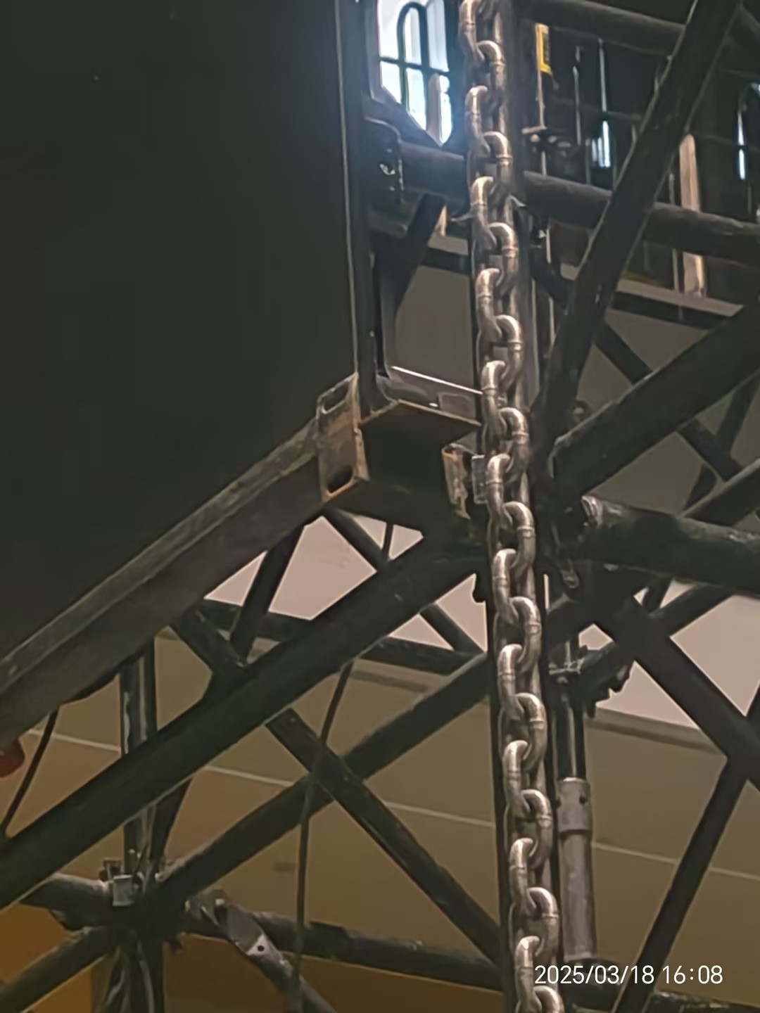 led bracket