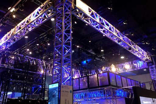 UNHO Square Aluminum Box Truss Section – DJ Booth Lighting Stand, Stage Segment, 3.2 Ft Height, Silver