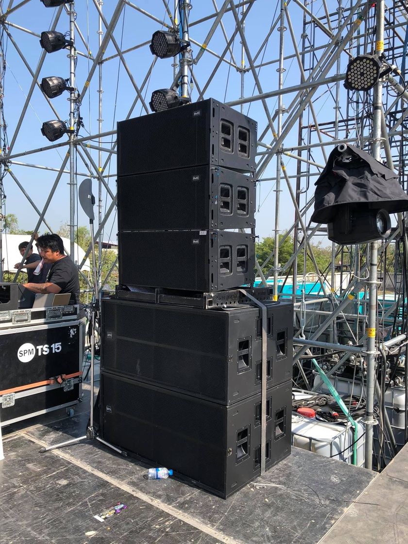  Line Array Speaker Truss/Audio Truss/Layer Truss/Steel Iron Truss Scaffolding for Event 