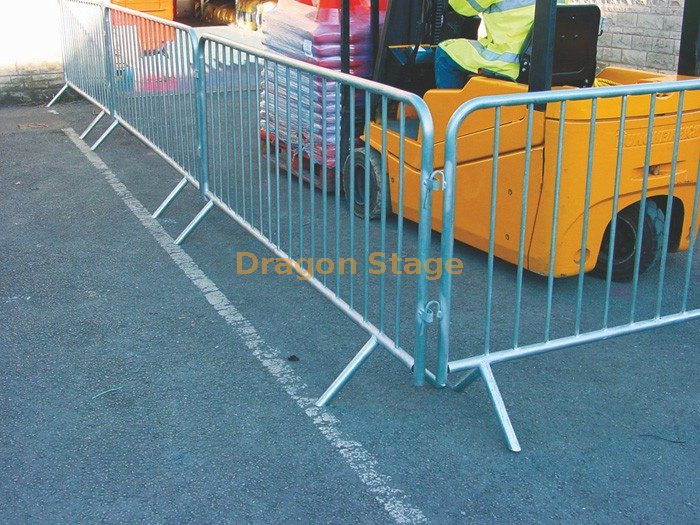 portable galvanised crowd control barriers (13)