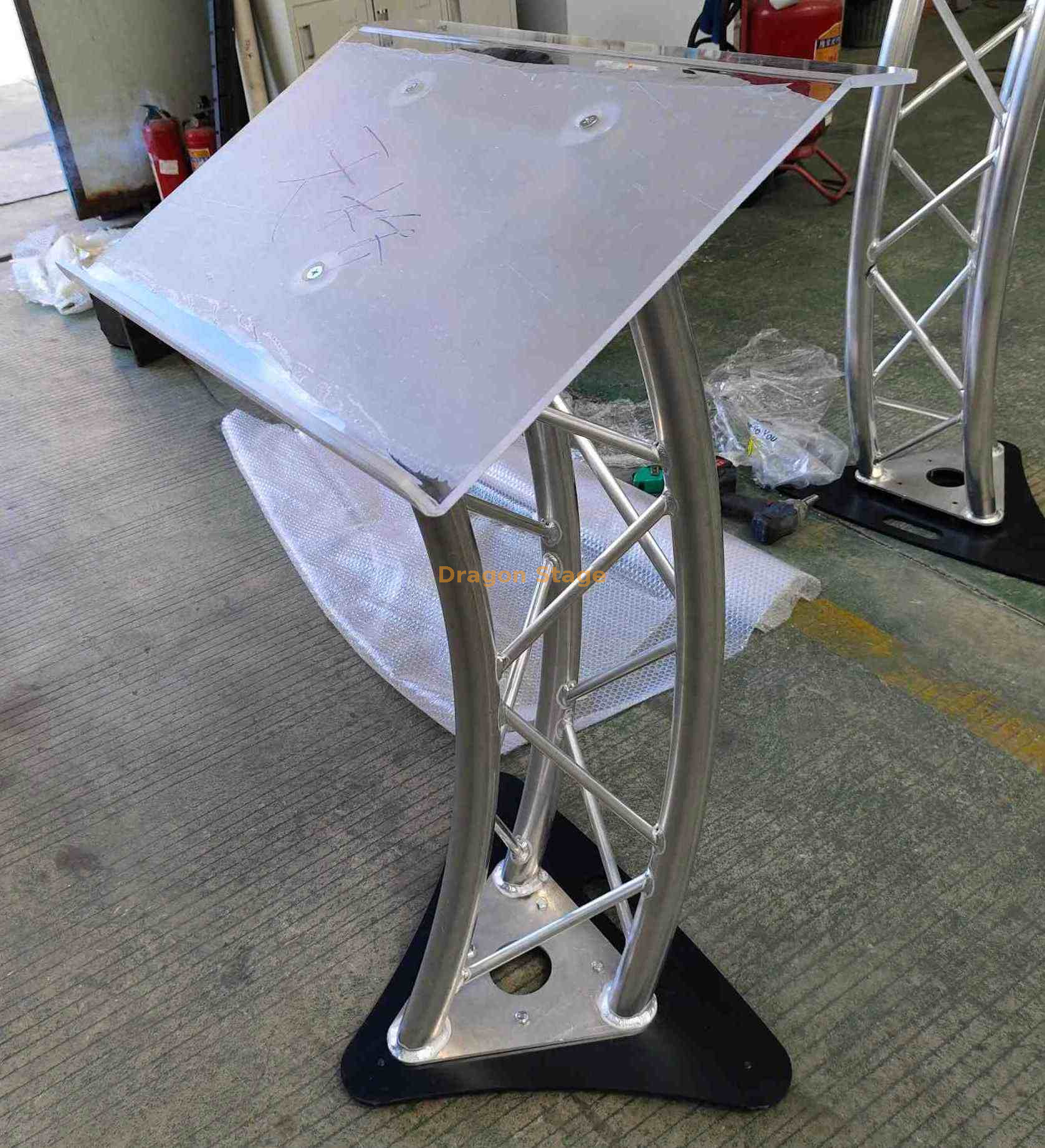 aluminum plexiglass pulpit for event
