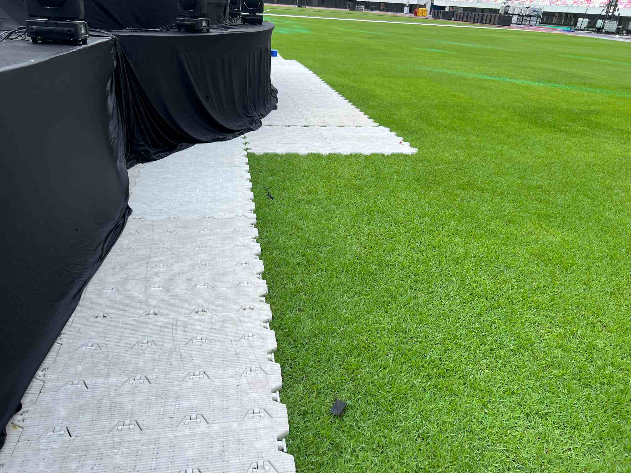 Plastic Interlocking Modular Floor.jpg
