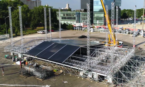 How To Install A Heavy-Duty Concert Roof Stage.png