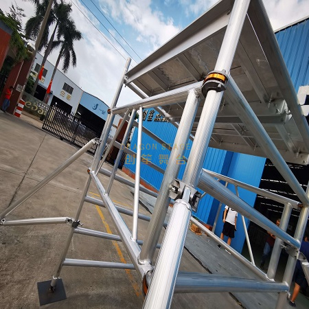 fast moving double width mobile scaffold aluminium for wholesaler