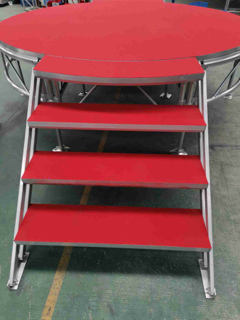 Plywood Red Round Stage with Carpet