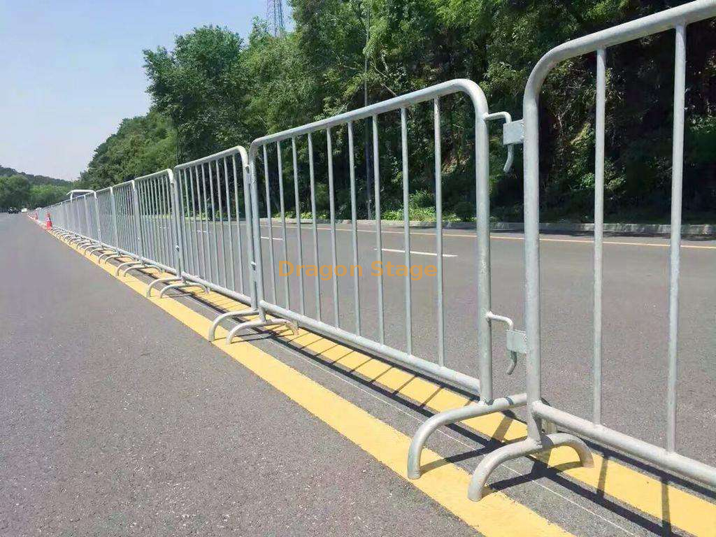portable galvanised crowd control barriers (19)