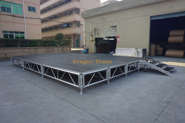 Aluminum Mobile Modular Stage with Truss Led Light Clamps 12.2x8.54m Height 0.6-1m 40x28ft