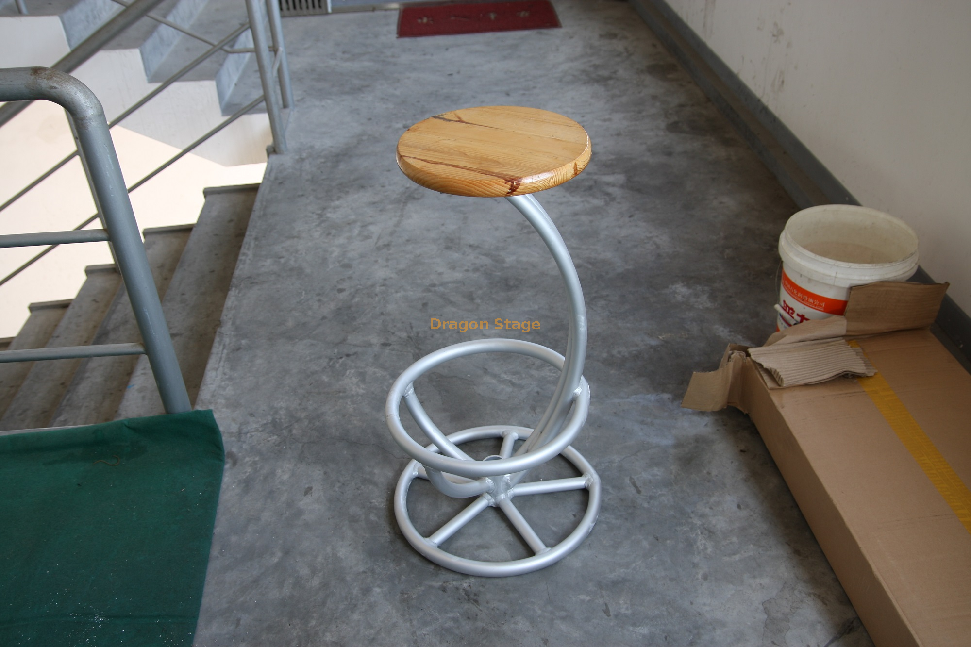 Truss Cocktail Table stool