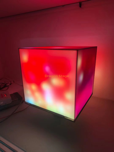 Rubik's Cube Stereoscopic Pixel Lamp