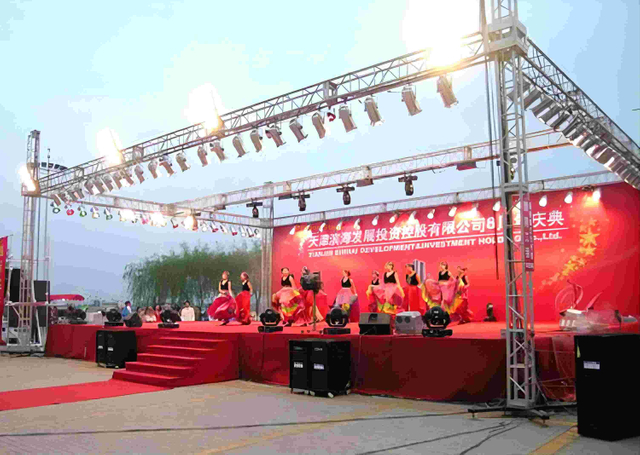 Aluminum Indian Event Solution Stage Truss Design 100 X 80 X 33ft 4 pillars