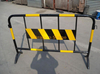 Traffic Road Safety Barrier/Steel Barricades with Bridge Base/Crowd Control Interlocking Barriers