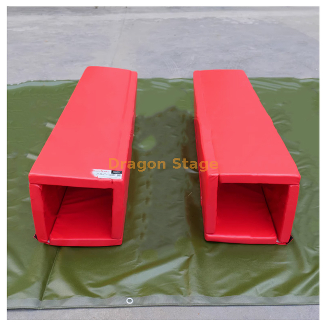 Buffer Wrapping Truss Protective Pad in Red