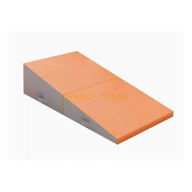 少儿斯巴达户外闯关跑酷训练综合体能馆忍者特训关卡跑酷三角折垫