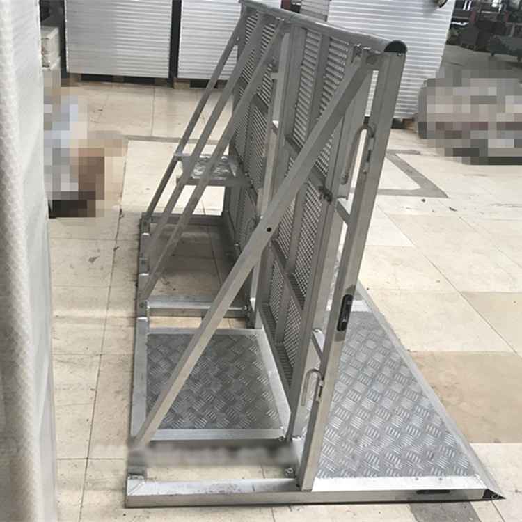 aluminum barriers (17)