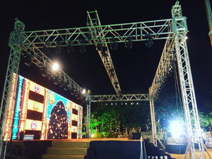 church triangle aluminum stage truss