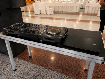 Mobile Aluminum DJ Table with Lockable Casters.png
