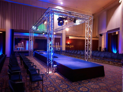 Aluminum Fashion Show Walkway Stage with Truss 6.1x3.66m.jpg