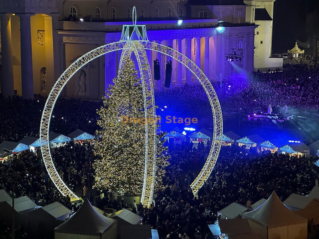 Christmas Tree Curve Decoration Truss 30m High